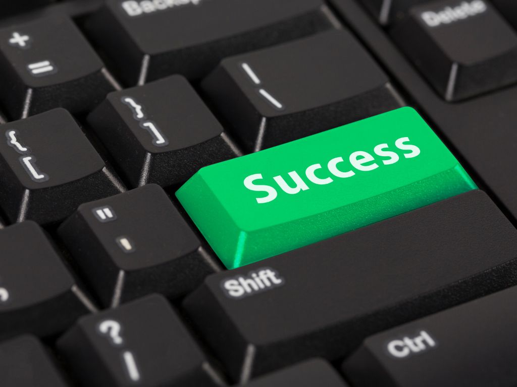 Content specialist zarobki i sukces w pozycjonowaniu